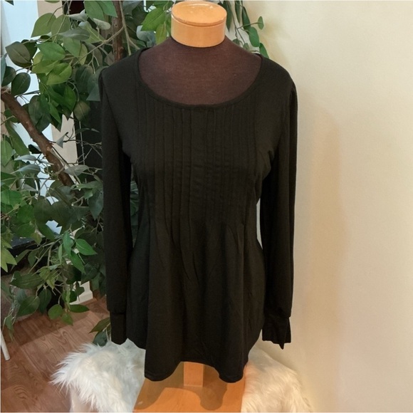 zaayo Tops - Zaayo long sleeve blouse with banded cuffs pleated chest area Woman’s Med